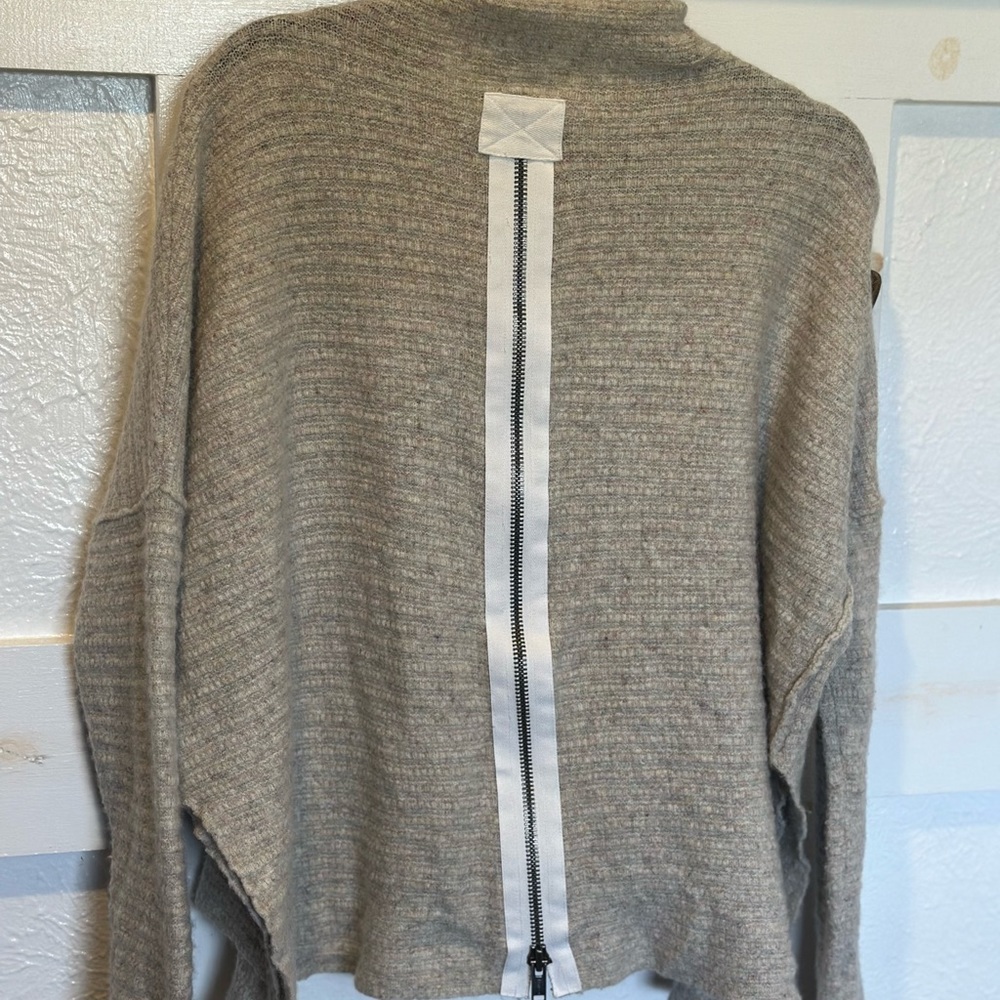Free people sweater - Picture 3 of 3